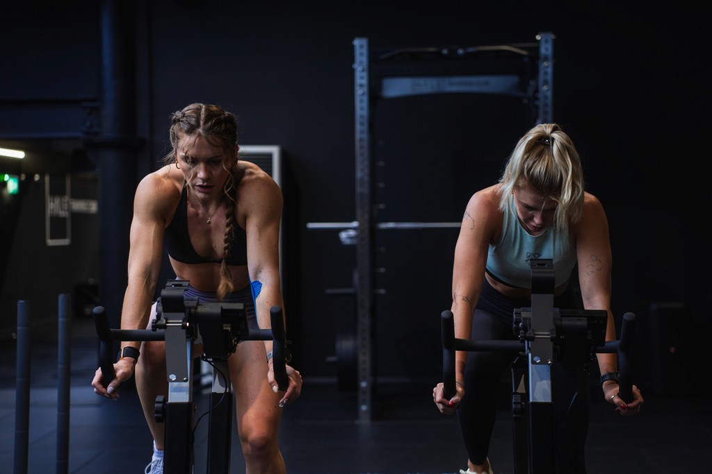 12 Best Isometric Hamstring Exercises for Strength and Rehab