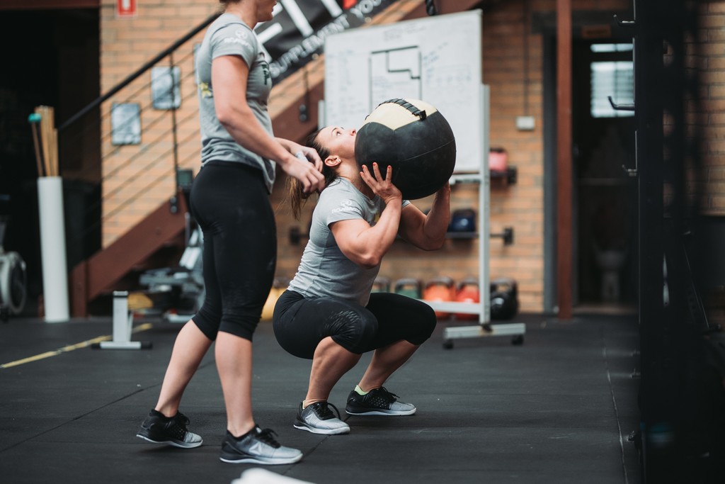 Dynamic Vs Isometric Exercise Isometric vs Isotonic Exercises Explained with Examples